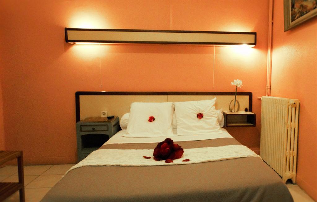 Hotel Innova Cardabella Αβινιόν Δωμάτιο φωτογραφία