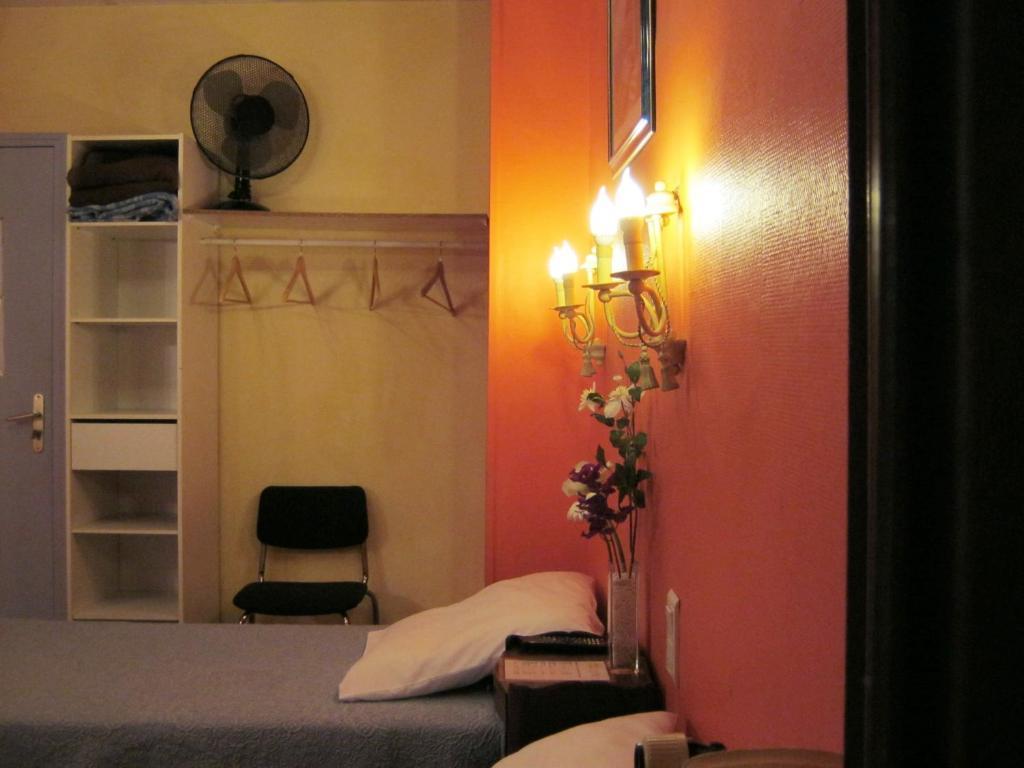 Hotel Innova Cardabella Αβινιόν Δωμάτιο φωτογραφία