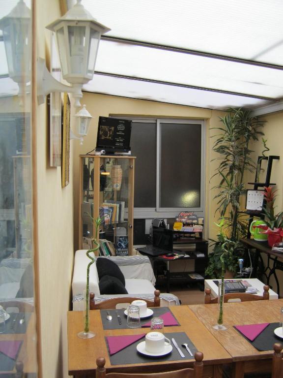 Hotel Innova Cardabella Αβινιόν Εξωτερικό φωτογραφία