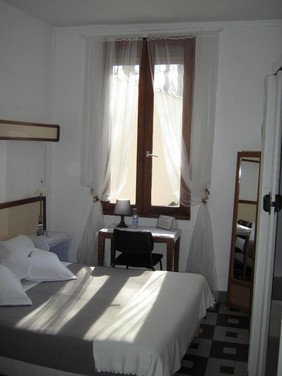 Hotel Innova Cardabella Αβινιόν Δωμάτιο φωτογραφία
