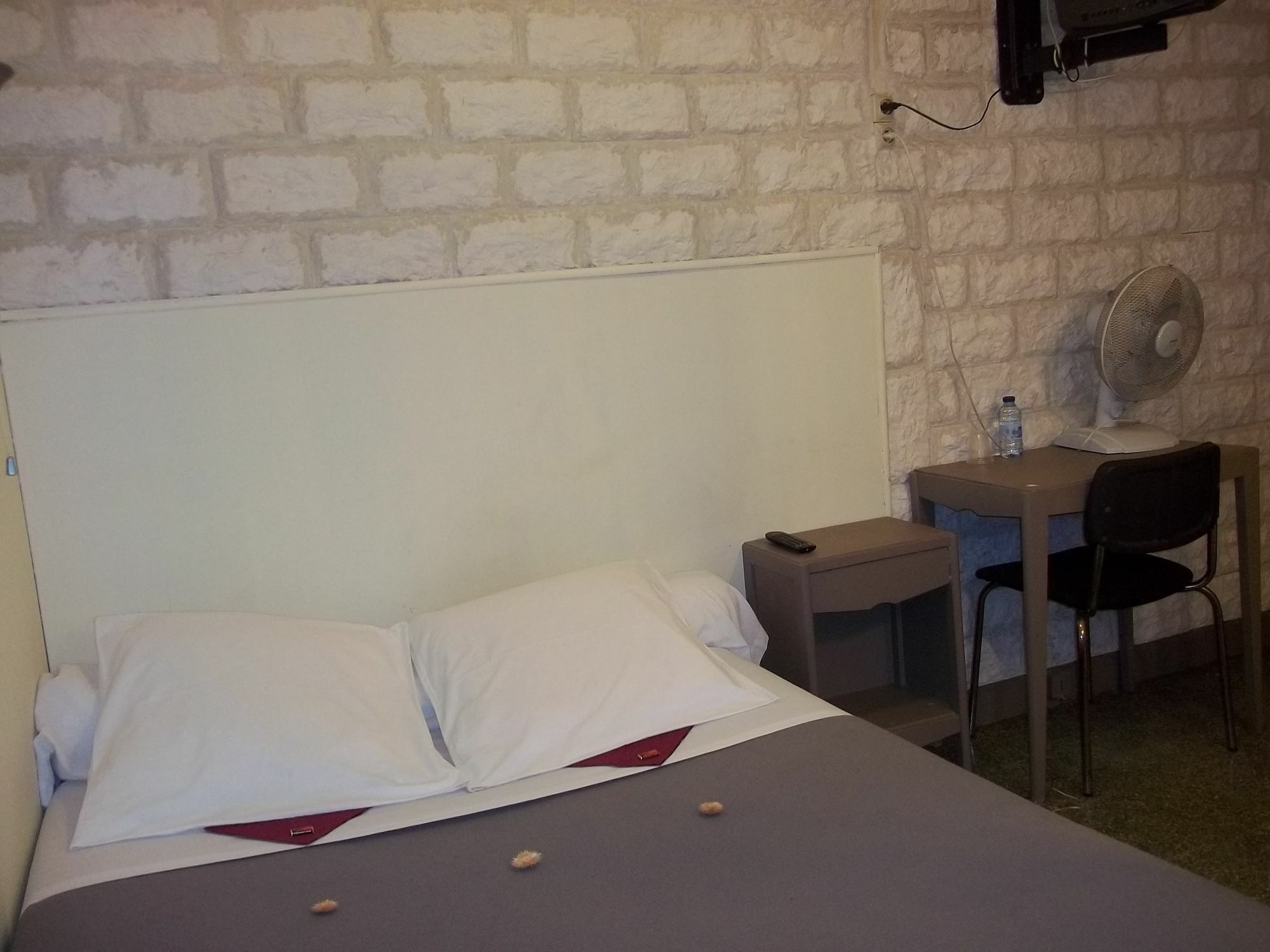 Hotel Innova Cardabella Αβινιόν Εξωτερικό φωτογραφία